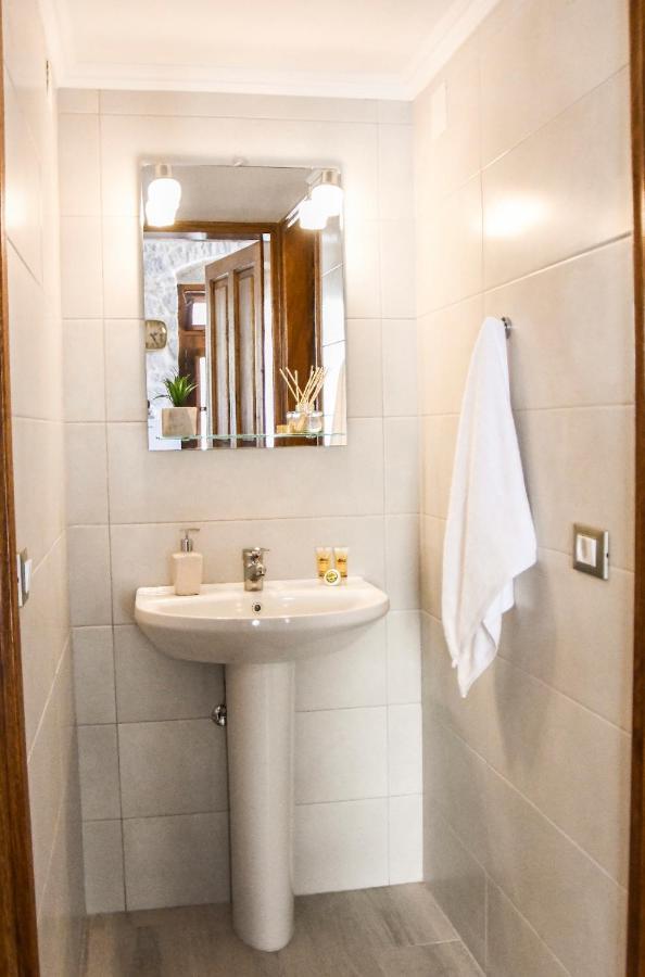 Stone Living Symi Central Apartments Екстер'єр фото
