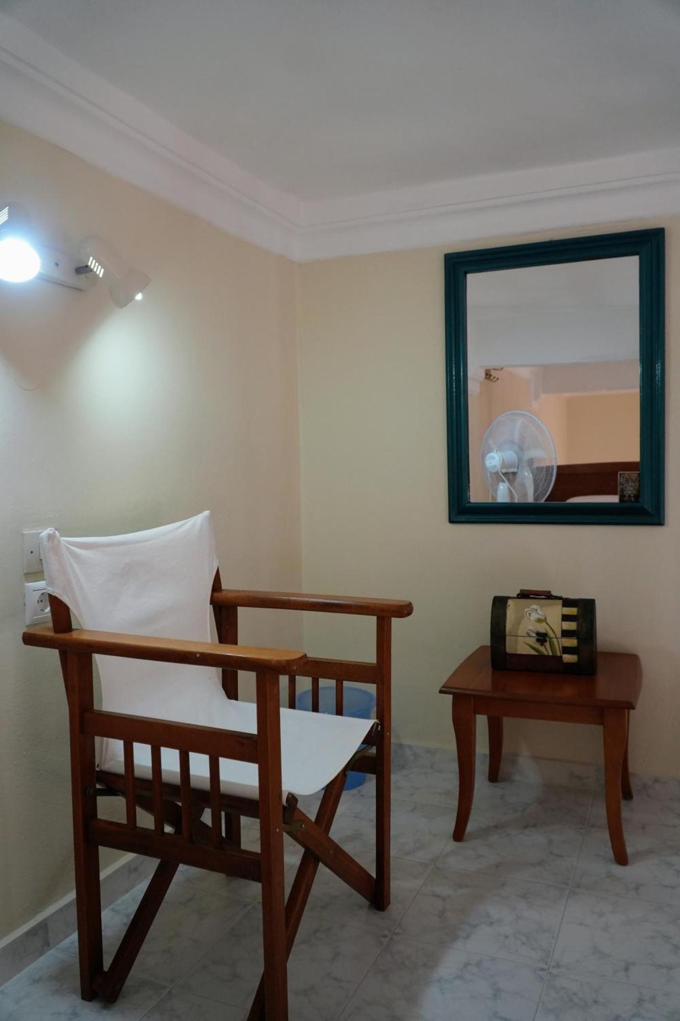 Stone Living Symi Central Apartments Екстер'єр фото