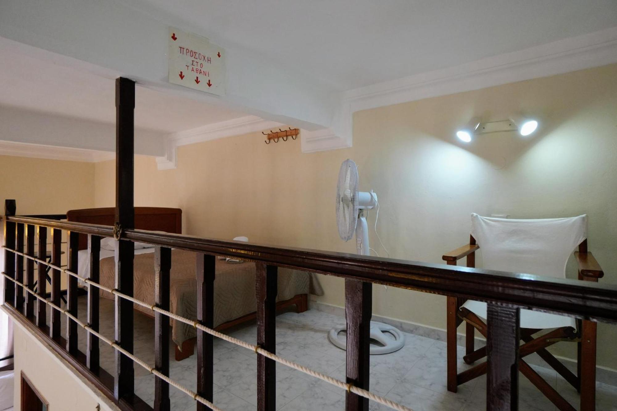 Stone Living Symi Central Apartments Екстер'єр фото